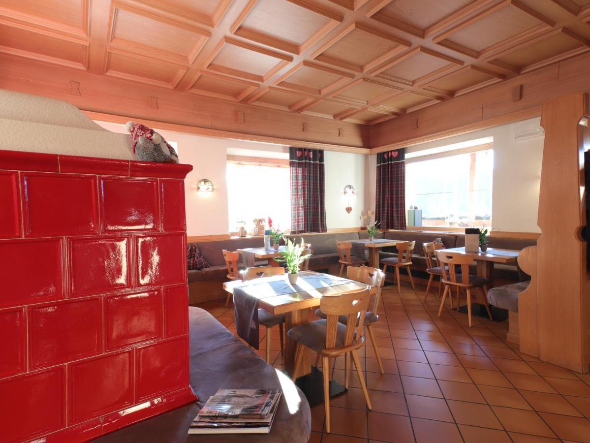 Hotel Alla Rocca Varena Kültér fotó